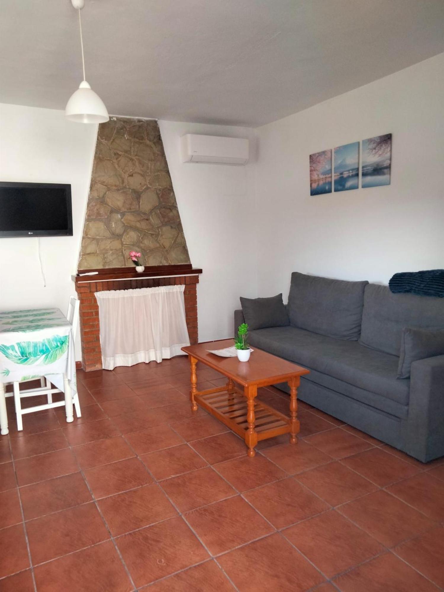 Apartment Adelfas *